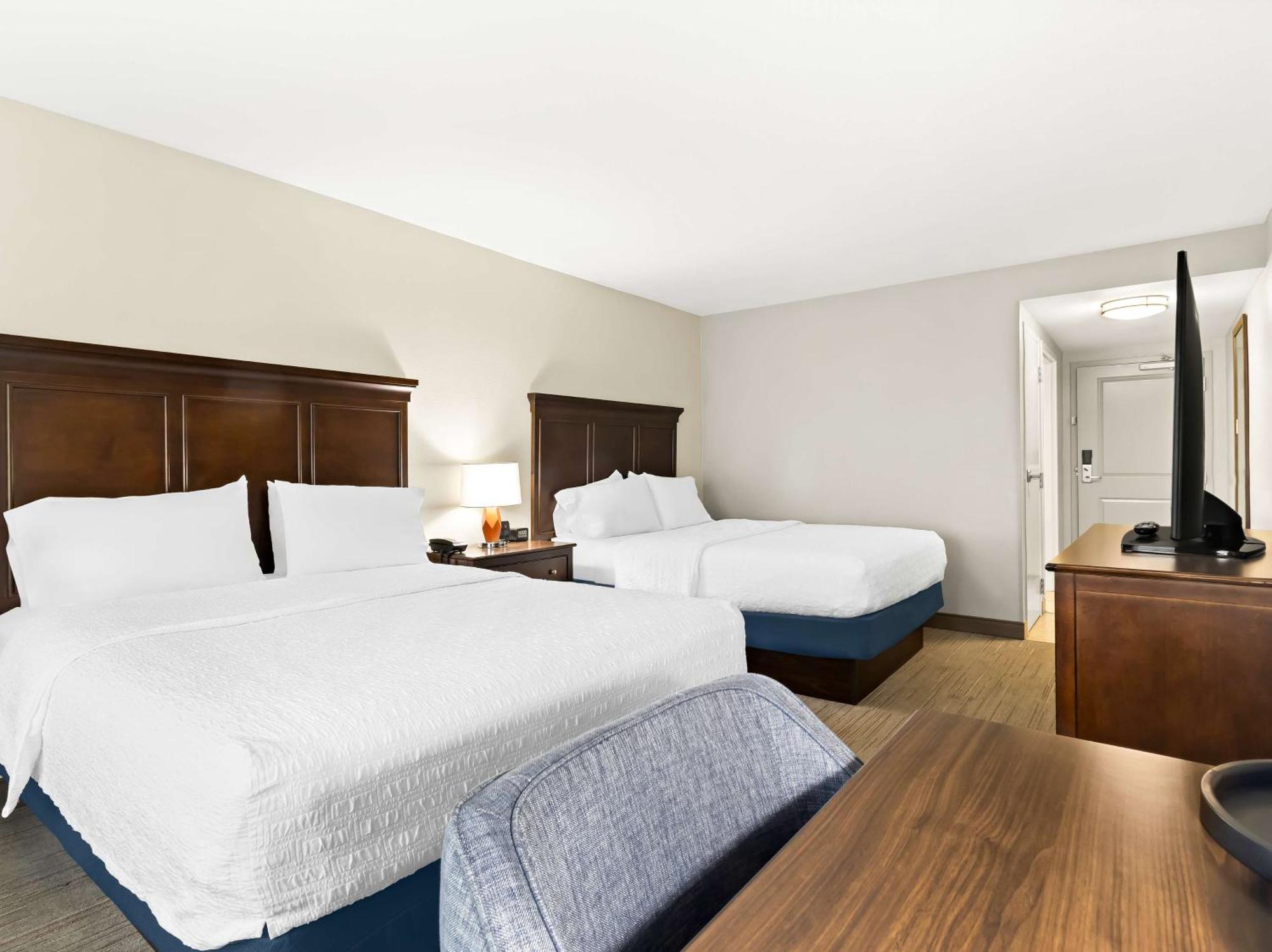 Hampton Inn Blytheville Buitenkant foto