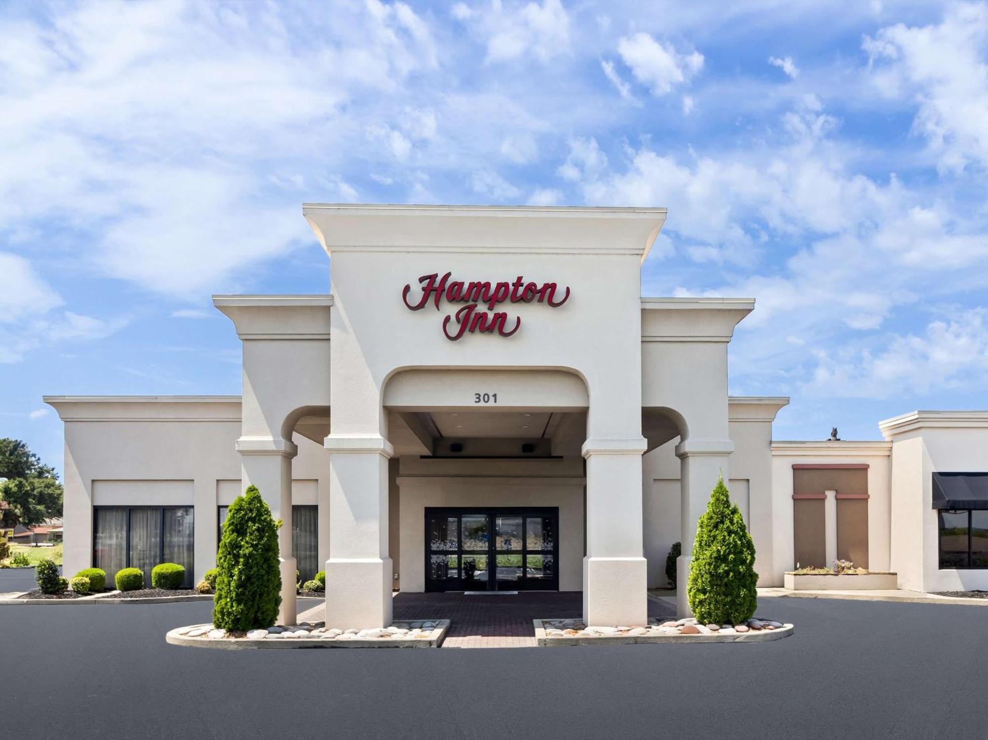 Hampton Inn Blytheville Buitenkant foto